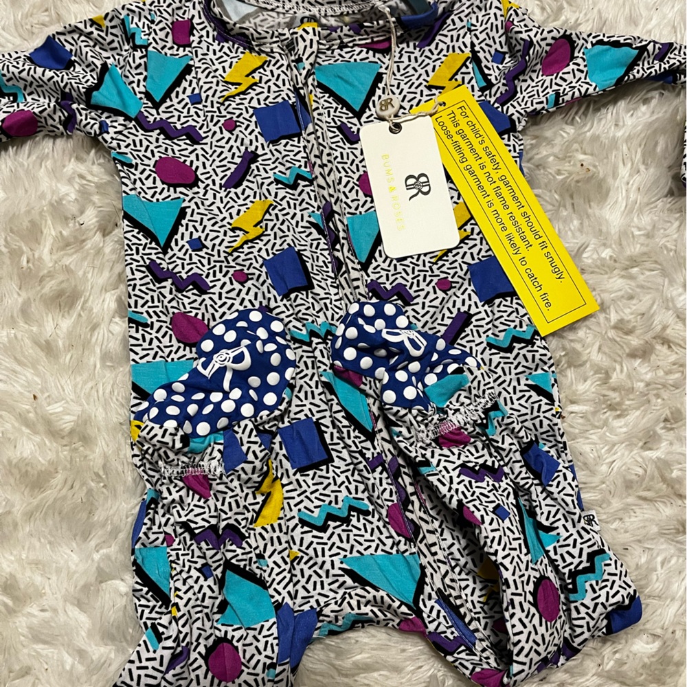 Bums and Roses Fresh Prints of Bel Air Zippy